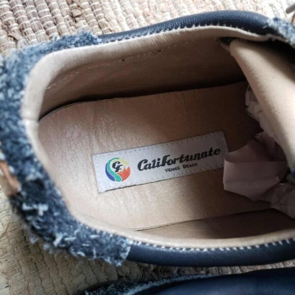 Califortunate Speedway Run Eyelash Fuzzy Leather Sneakers size 8 Navy Blue - Picture 6 of 15